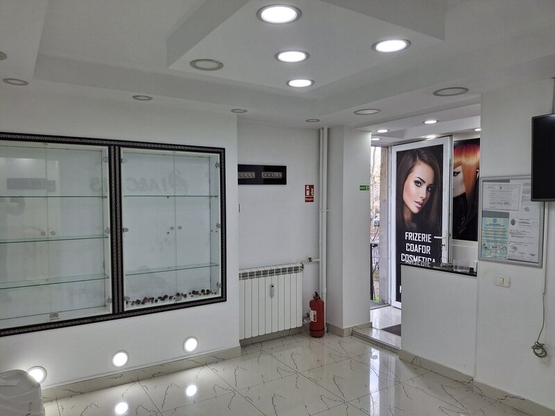 Spatiu comercial metrou Titan, Nicolae Grigorescu